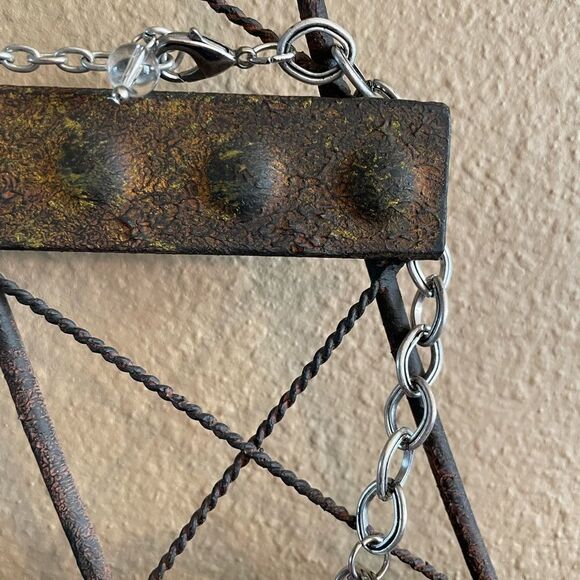 Sturdy colorful spring necklace - Picture 11 of 16